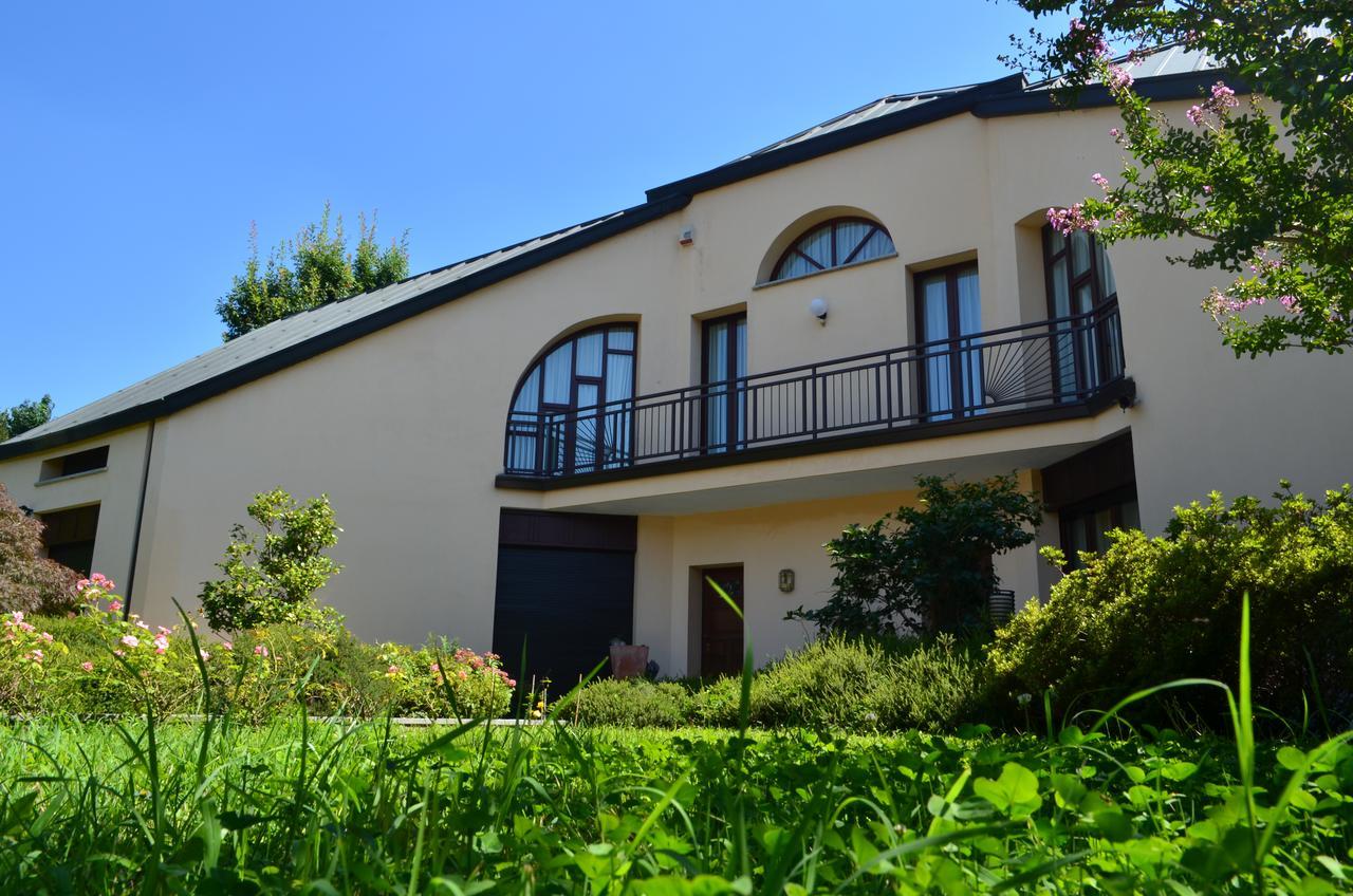 Villa Olivares Corbetta Zewnętrze zdjęcie