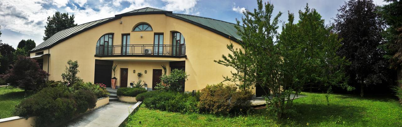 Villa Olivares Corbetta Zewnętrze zdjęcie
